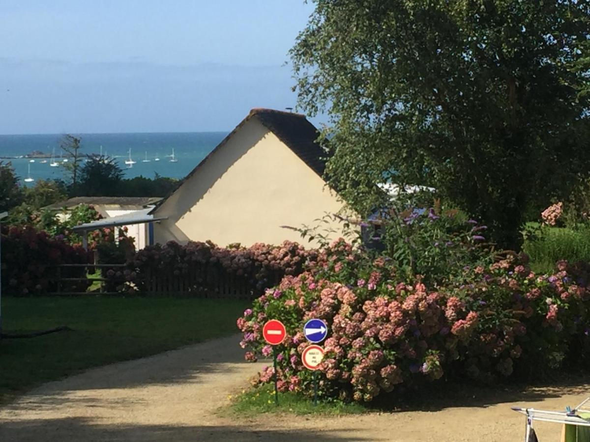 Hotel Aire De Camping Car, Caravane, Tente Emplacement Nu Avec Electricite Petit Camping Plestin-les-Grèves Exteriér fotografie