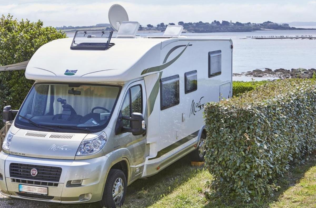 Hotel Aire De Camping Car, Caravane, Tente Emplacement Nu Avec Electricite Petit Camping Plestin-les-Grèves Exteriér fotografie